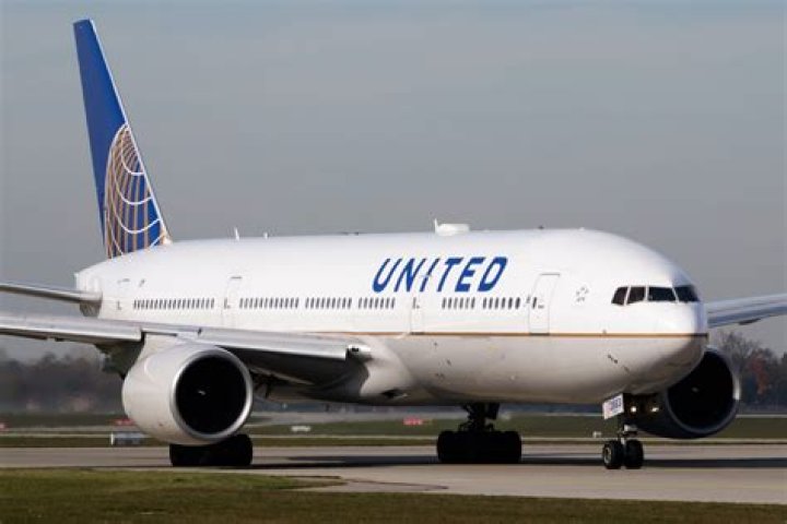 United Is Cutting Flights to 5 Major Cities This Fall